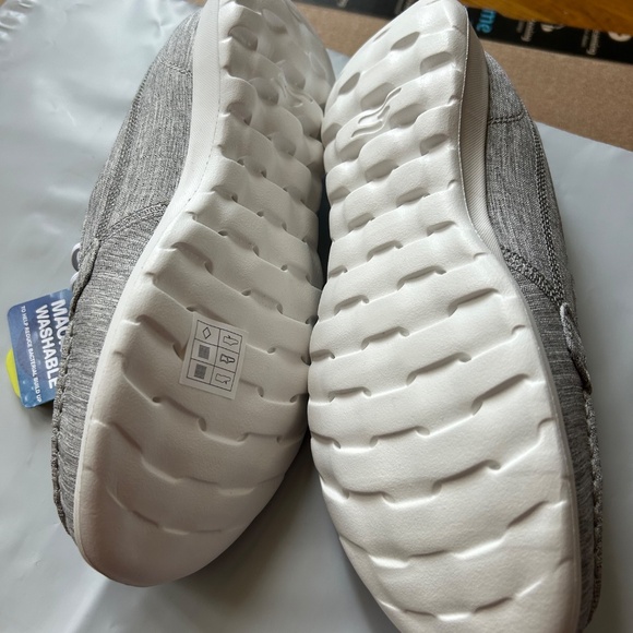 Skechers women’s go walk lite Isla Boat Shoe Light Gray - Picture 2 of 2